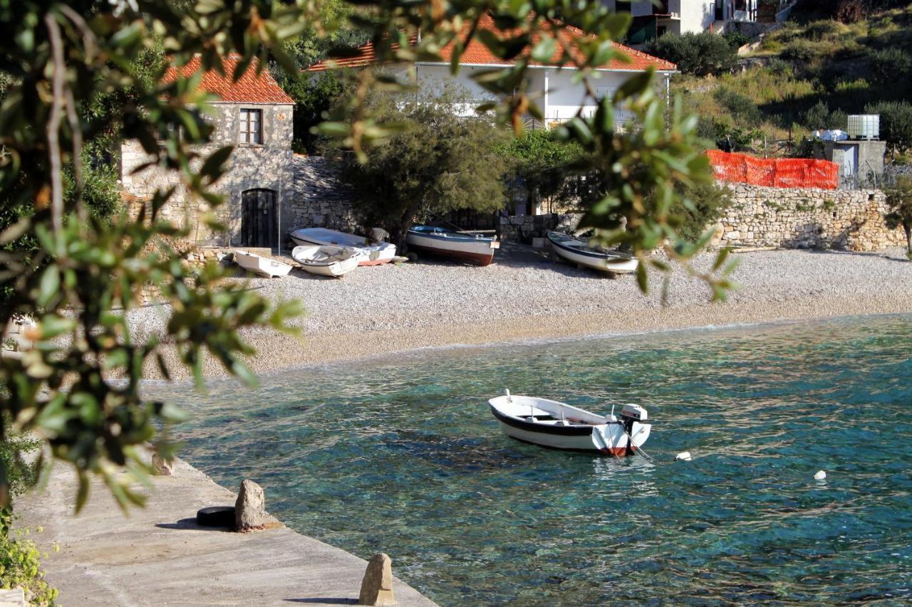 Seaside Secluded Apartments Cove Torac, Hvar - 589 Gdinj Kültér fotó
